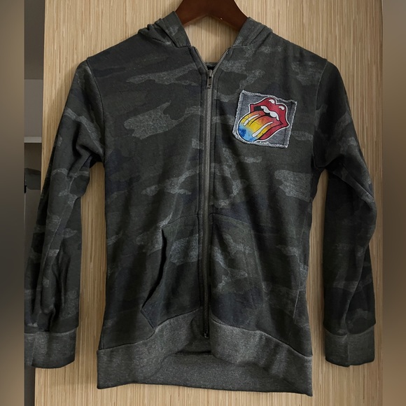 Sold - Picture 2 of 5